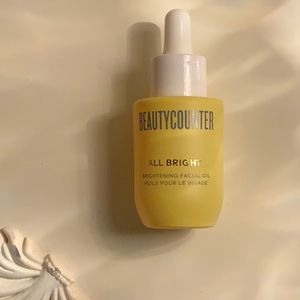 NIP BeautyCounter Brightening Facial Oil